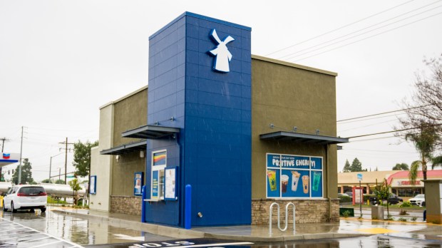 Orange Countyxe2x80x99s first Dutch Bros Coffee in Fountain Valley on Monday, Feb. 5, 2024. (Photo by Leonard Ortiz, Orange County Register/SCNG)
